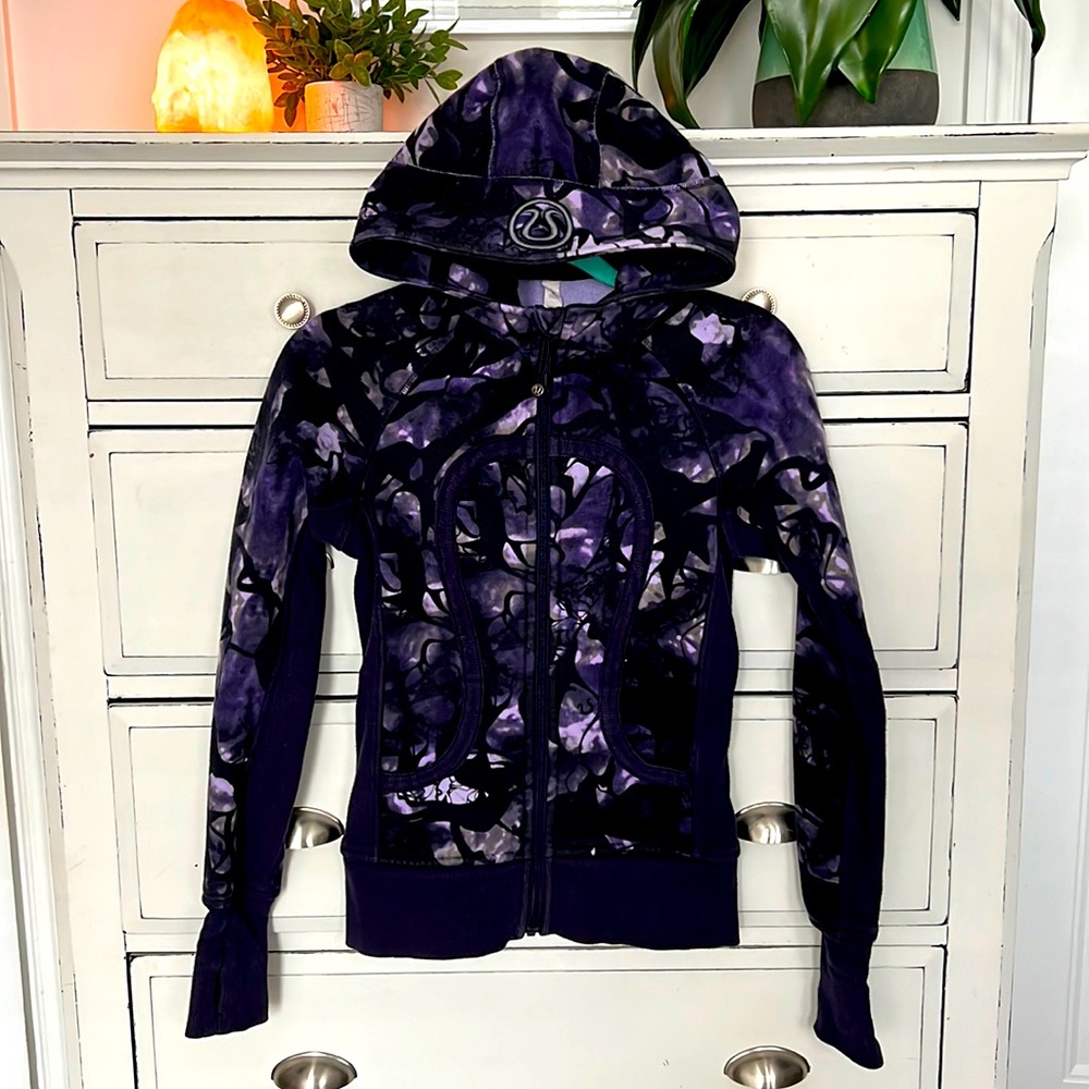 Scuba hoodie